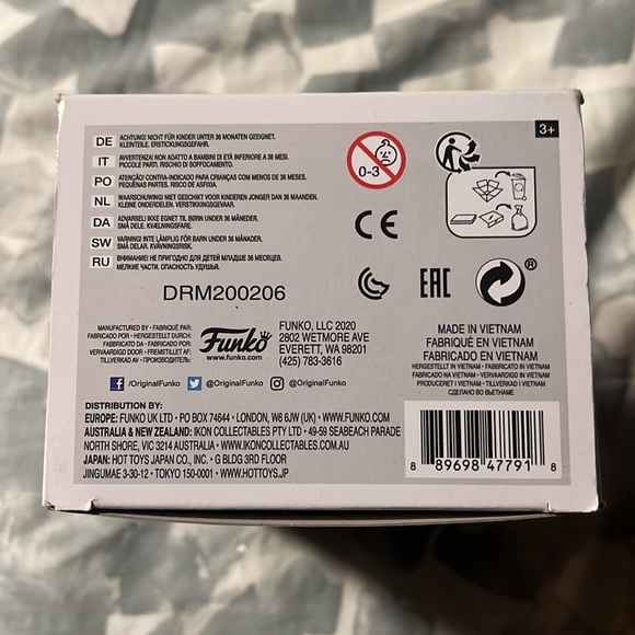 GameStop Exclusive Morty with Laptop Funko pop - Picture 7 of 7